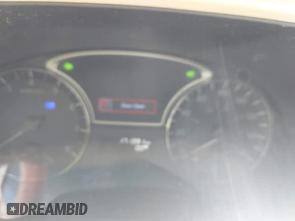 ✅ 2015 Nissan Pathfinder Platinum • VIN: 5N1AR2MM6FC613973 • Lot: 42898707. Listed on IAAI with 171,391 mi. Free auction sales archive from the USA and detailed vehicle history report at DreamBid. Image 7.