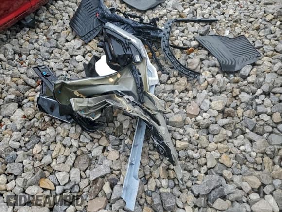 ✅ 2019 GMC Sierra 1500 Elevation • VIN: 1GTR9CED3KZ270221 • Лот: 93290295. Опубликован ранее на Copart с пробегом Не указан. Бесплатный доступ к архиву аукционных продаж из США и подробный отчёт об истории автомобиля на DreamBid. Изображение 12.