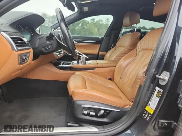 ✅ 2016 BMW 7 Series 750i xDrive • VIN: WBA7F2C50GG415401 • Lot: 90144765. Listed on Copart with 93,420 mi. Free auction sales archive from the USA and detailed vehicle history report at DreamBid. Image 7.