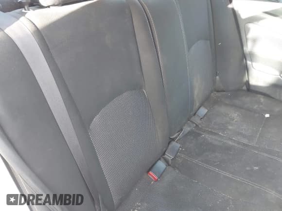 ✅ 2018 Nissan Versa SV • VIN: 3N1CN7AP3JL819904 • Lot: 43336378. Listed on IAAI with 186,339 mi. Free auction sales archive from the USA and detailed vehicle history report at DreamBid. Image 8.