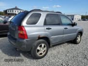 ✅ 2008 Kia Sportage LX • VIN: KNDJF724787473750 • Lot: 85363705. Wystawiony na Copart z przebiegiem 211 031 mil. Bezpłatny archiwum sprzedaży aukcyjnych z USA i szczegółowy raport historii pojazdu na DreamBid. Zdjęcie 3.