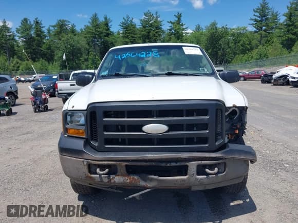 ✅ 2006 Ford F-250 XL • VIN: 1FTSX21586ED67105 • Lot: 42564228. Listed on IAAI with 160,201 mi. Free auction sales archive from the USA and detailed vehicle history report at DreamBid. Image 13.