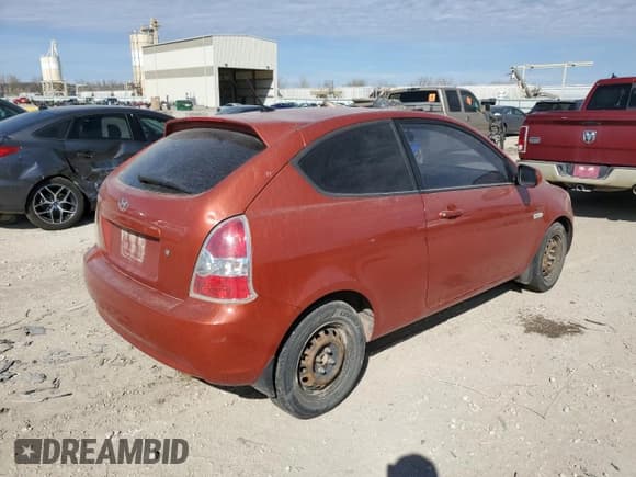 ✅ 2011 Hyundai Accent GS • VIN: KMHCM3AC5BU18633X • Лот: 50712635. Опубликован ранее на Copart с пробегом 181 102 миль. Бесплатный доступ к архиву аукционных продаж из США и подробный отчёт об истории автомобиля на DreamBid. Изображение 3.