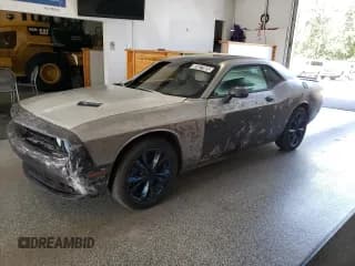 ✅ 2020 Dodge Challenger SXT • VIN: 2C3CDZGG3LH125684 • Lot: 66927905. Wystawiony na Copart z przebiegiem 37 625 mil. Bezpłatny archiwum sprzedaży aukcyjnych z USA i szczegółowy raport historii pojazdu na DreamBid. Zdjęcie 1.