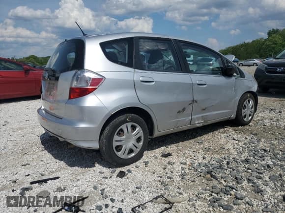 ✅ 2011 Honda Fit • VIN: JHMGE8G3XBC008380 • Lot: 55362475. Listed on Copart with 70,040 mi. Free auction sales archive from the USA and detailed vehicle history report at DreamBid. Image 3.