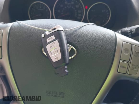 ✅ 2008 Hyundai Veracruz GLS • VIN: KM8NU73C88U045695 • Lot: 42533726. Listed on IAAI with 245,893 mi. Free auction sales archive from the USA and detailed vehicle history report at DreamBid. Image 11.