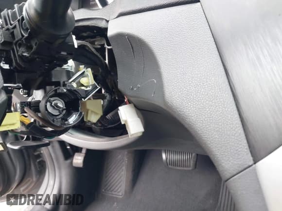 ✅ 2014 Hyundai Sonata GLS • VIN: 5NPEB4AC1EH899719 • Lot: 43292585. Wystawiony na IAAI z przebiegiem 110 499 mil. Bezpłatny archiwum sprzedaży aukcyjnych z USA i szczegółowy raport historii pojazdu na DreamBid. Zdjęcie 6.