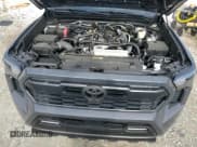 ✅ 2024 Toyota Tacoma SR5 • VIN: 3TMLB5JNXRM072929 • Lot: 71908355. Wystawiony na Copart z przebiegiem 5 305 mil. Bezpłatny archiwum sprzedaży aukcyjnych z USA i szczegółowy raport historii pojazdu na DreamBid. Zdjęcie 11.