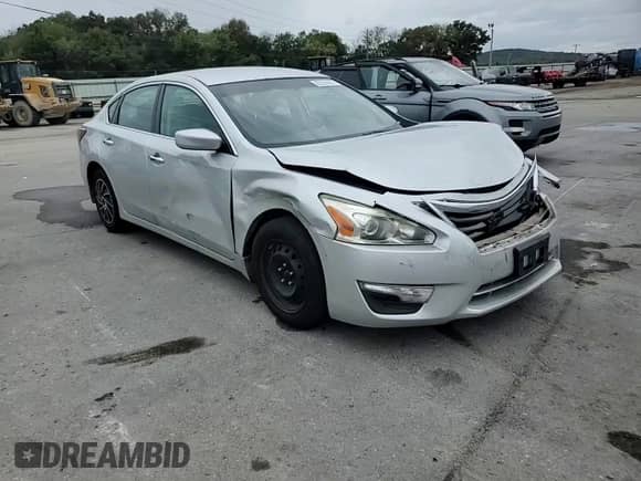 2015 Nissan Altima S z VIN 1N4AL3AP7FC576772, wystawiony jako Copart lot #82284285 z przebiegiem 184 858 mil mil oraz Szkoda całkowita • Salvage title. Historia ofert i sprzedaży dostępna na DreamBid. Obrazek 13.