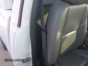 ✅ 2011 Chevrolet Silverado 2500HD Work Truck • VIN: 1GC0CVCG2BF214047 • Lot: 41410653. Wystawiony na IAAI z przebiegiem 224 820 mil. Bezpłatny archiwum sprzedaży aukcyjnych z USA i szczegółowy raport historii pojazdu na DreamBid. Zdjęcie 8.