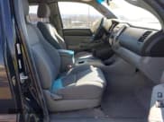 ✅ 2007 Toyota Tacoma • VIN: 5TEUU42N57Z407988 • Lot: 41709278. Wystawiony na IAAI z przebiegiem 243 667 mil. Bezpłatny archiwum sprzedaży aukcyjnych z USA i szczegółowy raport historii pojazdu na DreamBid. Zdjęcie 5.