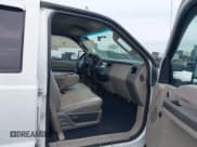 ✅ 2008 Ford F-250 XL • VIN: 1FTSW21598ED38993 • Лот: 42038253. Опубликован ранее на IAAI с пробегом 137 189 миль. Бесплатный доступ к архиву аукционных продаж из США и подробный отчёт об истории автомобиля на DreamBid. Изображение 5.