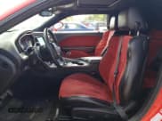 ✅ 2015 Dodge Challenger R/T Plus • VIN: 2C3CDZBT6FH788630 • Lot: 64865383. Wystawiony na Copart z przebiegiem 130 047 mil. Bezpłatny archiwum sprzedaży aukcyjnych z USA i szczegółowy raport historii pojazdu na DreamBid. Zdjęcie 7.