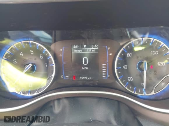 ✅ 2023 Chrysler Voyager LX • VIN: 2C4RC1CG4PR525303 • Lot: 43501227. Wystawiony na IAAI z przebiegiem 65 829 mil. Bezpłatny archiwum sprzedaży aukcyjnych z USA i szczegółowy raport historii pojazdu na DreamBid. Zdjęcie 7.