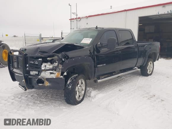 ✅ 2014 Chevrolet Silverado 2500HD LTZ • VIN: 1GC1KYE8XEF119934 • Лот: 41251936. Опубликован ранее на IAAI с пробегом 218 943 миль. Бесплатный доступ к архиву аукционных продаж из США и подробный отчёт об истории автомобиля на DreamBid. Изображение 19.