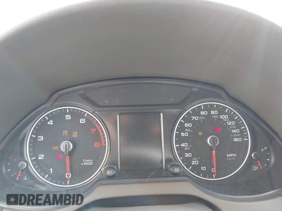 ✅ 2017 Audi Q5 Premium Plus • VIN: WA1L2AFP8HA007439 • Lot: 43075165. Wystawiony na IAAI z przebiegiem Nie podano. Bezpłatny archiwum sprzedaży aukcyjnych z USA i szczegółowy raport historii pojazdu na DreamBid. Zdjęcie 7.