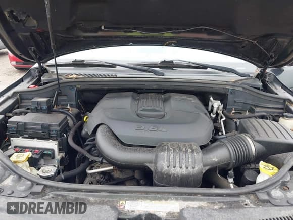 ✅ 2011 Jeep Grand Cherokee Laredo • VIN: 1J4RR4GG3BC505615 • Lot: 42455554. Listed on IAAI with 186,399 mi. Free auction sales archive from the USA and detailed vehicle history report at DreamBid. Image 10.