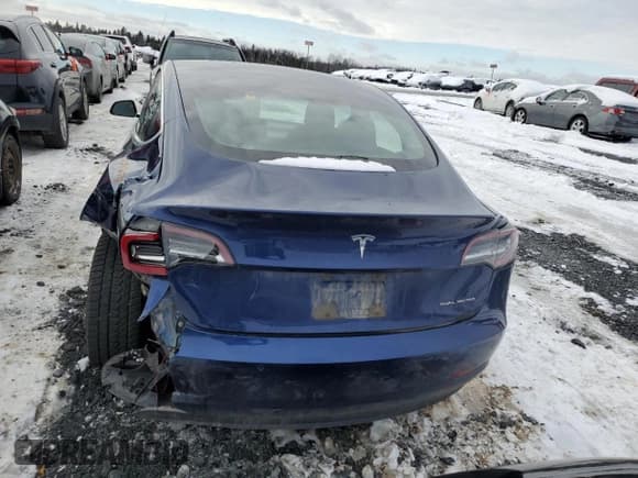 ✅ 2018 Tesla Model 3 Long Range Battery • VIN: 5YJ3E1EBXJF108725 • Lot: 92930255. Wystawiony na Copart z przebiegiem Nie podano. Bezpłatny archiwum sprzedaży aukcyjnych z USA i szczegółowy raport historii pojazdu na DreamBid. Zdjęcie 6.