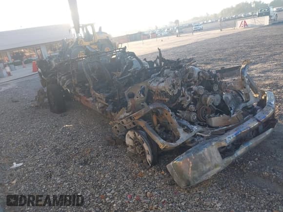 ✅ 2019 Ford F-250 XL • VIN: 1FT7W2BT1KEC41670 • Лот: 43460768. Опубликован ранее на IAAI с пробегом 395 000 миль. Бесплатный доступ к архиву аукционных продаж из США и подробный отчёт об истории автомобиля на DreamBid. Изображение 1.