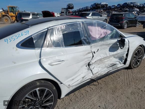 ✅ 2021 Hyundai Sonata Limited • VIN: 5NPEH4J27MH074174 • Lot: 43532639. Wystawiony na IAAI z przebiegiem 49 654 mil. Bezpłatny archiwum sprzedaży aukcyjnych z USA i szczegółowy raport historii pojazdu na DreamBid. Zdjęcie 6.