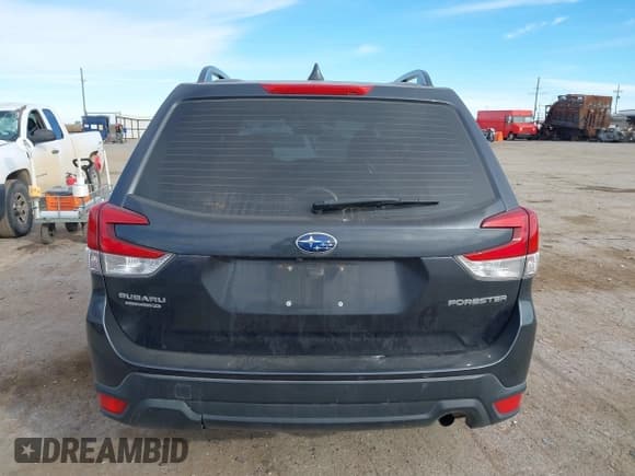 ✅ 2019 Subaru Forester • VIN: JF2SKACC5KH456015 • Lot: 43730768. Listed on IAAI with 75,885 mi. Free auction sales archive from the USA and detailed vehicle history report at DreamBid. Image 16.