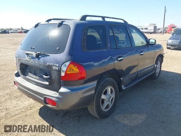 ✅ 2004 Hyundai Santa Fe GLS • VIN: KM8SC13E04U595553 • Лот: 43645991. Опубликован ранее на IAAI с пробегом 172 450 миль. Бесплатный доступ к архиву аукционных продаж из США и подробный отчёт об истории автомобиля на DreamBid. Изображение 4.
