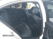 ✅ 2015 BMW 3 Series 328i • VIN: WBA3A5C59FF610240 • Lot: 43061305. Wystawiony na IAAI z przebiegiem 136 725 mil. Bezpłatny archiwum sprzedaży aukcyjnych z USA i szczegółowy raport historii pojazdu na DreamBid. Zdjęcie 8.