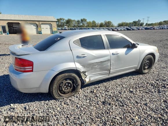 ✅ 2010 Dodge Avenger SXT • VIN: 1B3CC4FB4AN234376 • Лот: 89869805. Опубликован ранее на Copart с пробегом 188 444 миль. Бесплатный доступ к архиву аукционных продаж из США и подробный отчёт об истории автомобиля на DreamBid. Изображение 3.