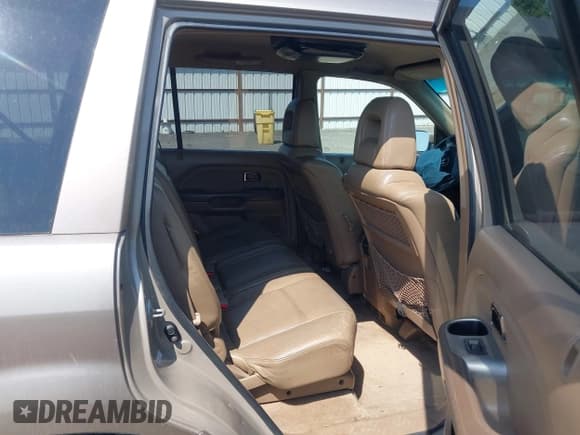 ✅ 2003 Honda Pilot EX • VIN: 2HKYF18653H598920 • Lot: 42426339. Listed on IAAI with 274,455 mi. Free auction sales archive from the USA and detailed vehicle history report at DreamBid. Image 8.