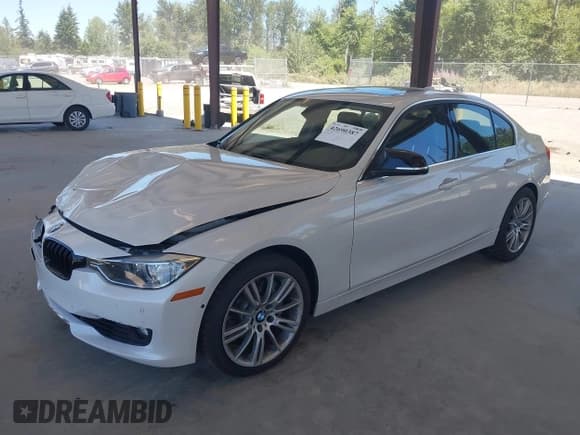 ✅ 2013 BMW 3 Series 335i • VIN: WBA3A9C50DF477047 • Lot: 42690387. Listed on IAAI with 89,385 mi. Free auction sales archive from the USA and detailed vehicle history report at DreamBid. Image 2.