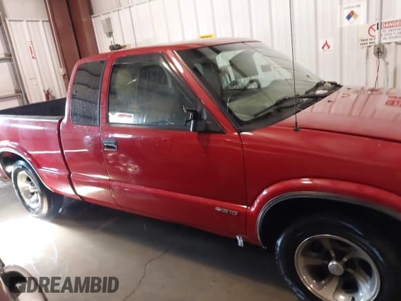 ✅ 2002 Chevrolet S-10 LS • VIN: 1GCCS19W428193679 • Лот: 41388582. Опубликован ранее на IAAI с пробегом 122 880 миль. Бесплатный доступ к архиву аукционных продаж из США и подробный отчёт об истории автомобиля на DreamBid. Изображение 13.