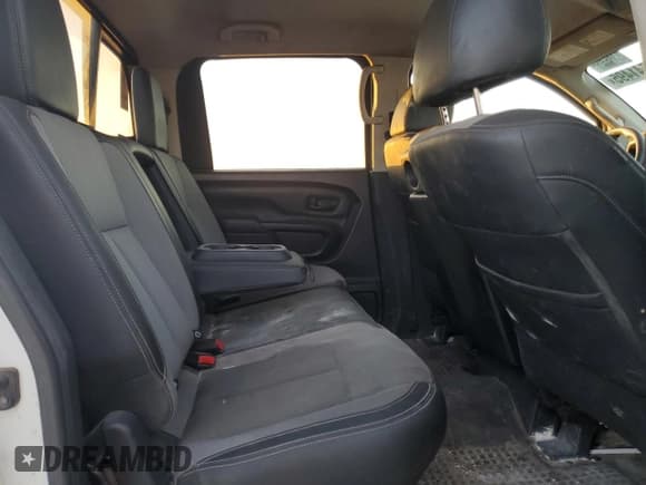 ✅ 2018 Nissan Titan S • VIN: 1N6AA1F38JN523339 • Lot: 93541495. Wystawiony na Copart z przebiegiem Nie podano. Bezpłatny archiwum sprzedaży aukcyjnych z USA i szczegółowy raport historii pojazdu na DreamBid. Zdjęcie 10.