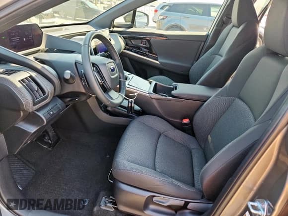 ✅ 2023 Subaru Solterra Limited • VIN: JTMABABA2PA017641 • Лот: 80744315. Опубликован ранее на Copart с пробегом 29 508 миль. Бесплатный доступ к архиву аукционных продаж из США и подробный отчёт об истории автомобиля на DreamBid. Изображение 7.