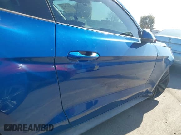 ✅ 2017 Ford Mustang EcoBoost • VIN: 1FA6P8TH4H5235611 • Lot: 43279135. Listed on IAAI with 68,112 mi. Free auction sales archive from the USA and detailed vehicle history report at DreamBid. Image 22.