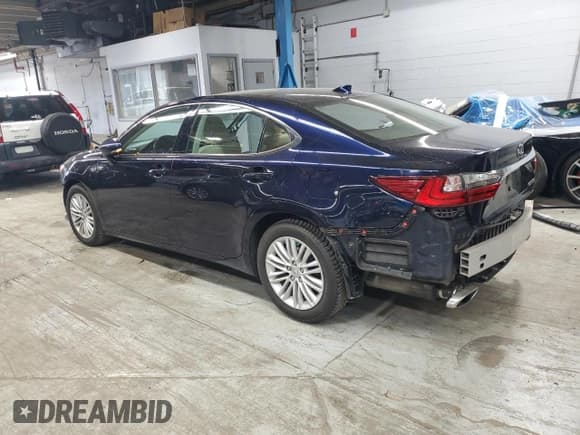 ✅ 2016 Lexus ES 330 • VIN: 58ABK1GG0GU006139 • Lot: 91000035. Listed on Copart with 71,476 mi. Free auction sales archive from the USA and detailed vehicle history report at DreamBid. Image 2.