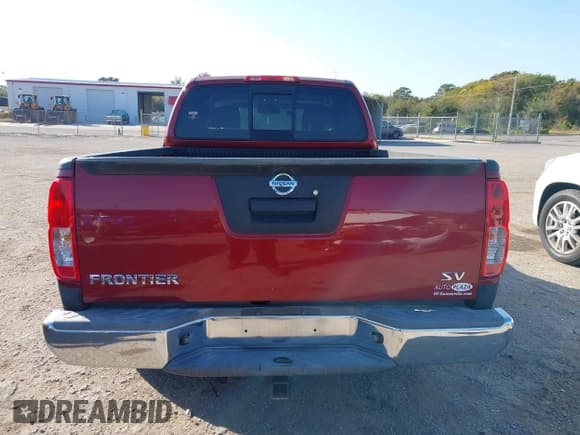 ✅ 2015 Nissan Frontier S • VIN: 1N6BD0CT5FN744155 • Lot: 43747318. Listed on IAAI with 141,839 mi. Free auction sales archive from the USA and detailed vehicle history report at DreamBid. Image 16.