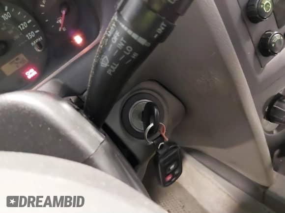 2004 Hyundai Santa Fe GLS с VIN KM8SC73D84U833286, выставлен на аукционе IAAI как лот 41644780 с пробегом 160 313 миль миль и . История ставок и продаж доступна на DreamBid. Изображение 11.