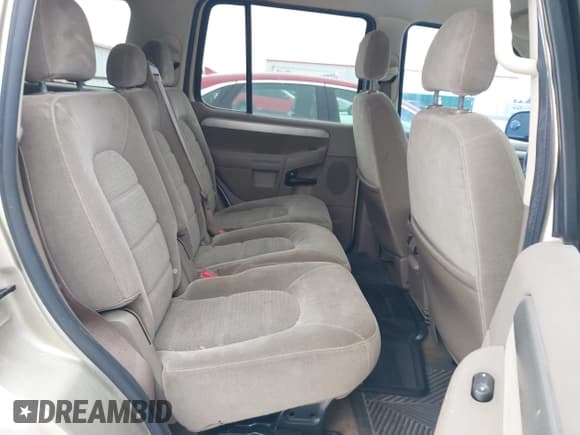 ✅ 2003 Ford Explorer XLT • VIN: 1FMZU73E63UC32798 • Lot: 41573916. Listed on IAAI with 165,083 mi. Free auction sales archive from the USA and detailed vehicle history report at DreamBid. Image 8.