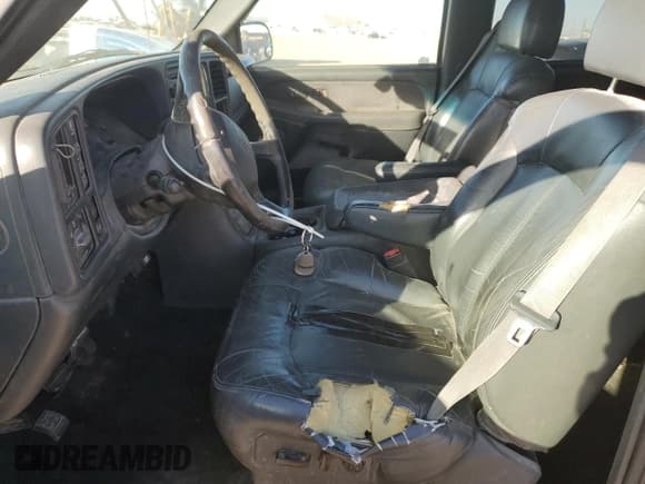 ✅ 2002 Chevrolet Silverado 2500HD LS • VIN: 1GCHK23G32F104757 • Лот: 91891835. Опубликован ранее на Copart с пробегом 205 533 миль. Бесплатный доступ к архиву аукционных продаж из США и подробный отчёт об истории автомобиля на DreamBid. Изображение 7.