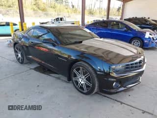 2010 Chevrolet Camaro 2SS z VIN 2G1FT1EW3A9173726, wystawiony jako IAAI lot #43401164 z przebiegiem 127 222 mil mil oraz . Historia ofert i sprzedaży dostępna na DreamBid. Obrazek 1.