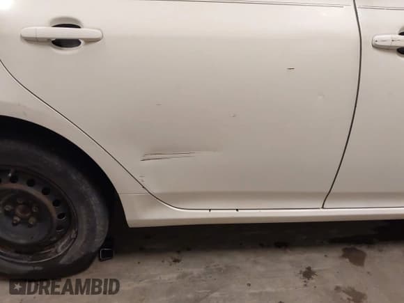 ✅ 2010 Toyota Corolla • VIN: 1NXBU4EE8AZ213695 • Лот: 43648648. Опубликован ранее на IAAI с пробегом 256 094 миль. Бесплатный доступ к архиву аукционных продаж из США и подробный отчёт об истории автомобиля на DreamBid. Изображение 17.