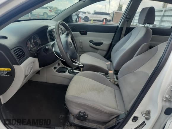 ✅ 2010 Hyundai Accent GLS • VIN: KMHCN4AC6AU484941 • Лот: 67816585. Опубликован ранее на Copart с пробегом 162 762 миль. Бесплатный доступ к архиву аукционных продаж из США и подробный отчёт об истории автомобиля на DreamBid. Изображение 7.