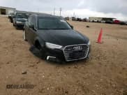 ✅ 2018 Audi A3 e-tron Sportback Premium Plus • VIN: WAUTPBFF1JA079414 • Лот: 81310934. Опубликован ранее на Copart с пробегом 121 587 миль. Бесплатный доступ к архиву аукционных продаж из США и подробный отчёт об истории автомобиля на DreamBid. Изображение 11.