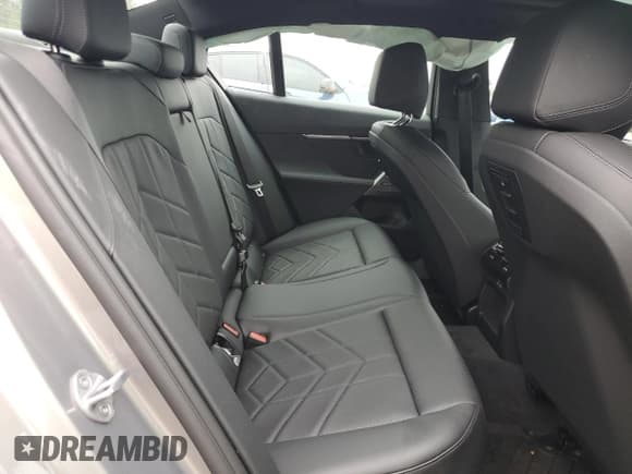 ✅ 2025 BMW i5 • VIN: WBY13HG09SCT34897 • Lot: 64269795. Listed on Copart with 2,075 mi. Free auction sales archive from the USA and detailed vehicle history report at DreamBid. Image 10.