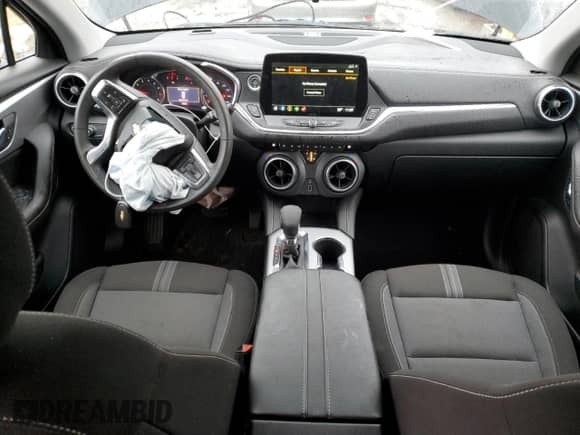 2023 Chevrolet Blazer LT z VIN 3GNKBCR45PS156507, wystawiony jako Copart lot #45188343 z przebiegiem 2 528 mil mil oraz . Historia ofert i sprzedaży dostępna na DreamBid. Obrazek 8.