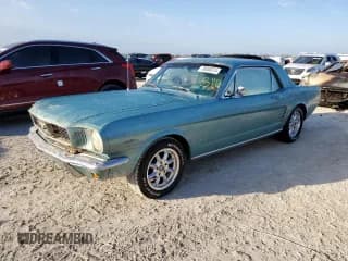 ✅ 1966 Ford Mustang • VIN: 6F07C702986 • Лот: 76950374. Опубликован ранее на Copart с пробегом 50 307 миль. Бесплатный доступ к архиву аукционных продаж из США и подробный отчёт об истории автомобиля на DreamBid. Изображение 1.
