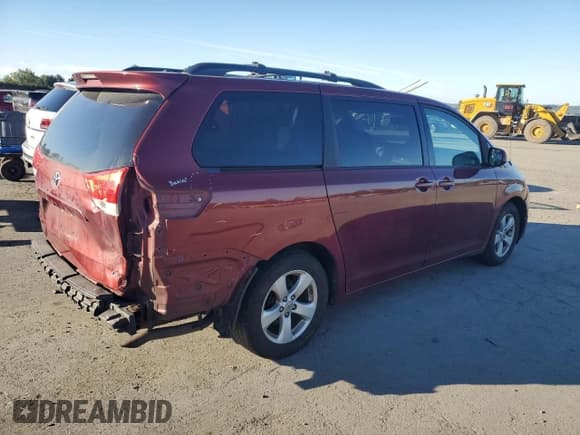 ✅ 2012 Toyota Sienna LE AAS • VIN: 5TDKK3DCXCS217873 • Lot: 84035195. Listed on Copart with 147,923 mi. Free auction sales archive from the USA and detailed vehicle history report at DreamBid. Image 3.