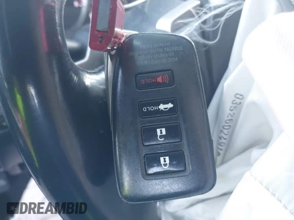 ✅ 2016 Lexus IS 200t • VIN: JTHBA1D29G5036756 • Lot: 43760726. Wystawiony na IAAI z przebiegiem 101 347 mil. Bezpłatny archiwum sprzedaży aukcyjnych z USA i szczegółowy raport historii pojazdu na DreamBid. Zdjęcie 11.