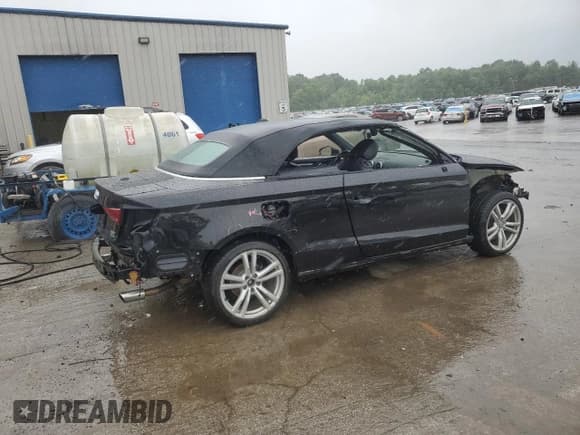 ✅ 2018 Audi A3 Cabriolet Premium Plus • VIN: WAUY8LFF7J1017797 • Лот: 61348025. Опубликован ранее на Copart с пробегом 50 773 миль. Бесплатный доступ к архиву аукционных продаж из США и подробный отчёт об истории автомобиля на DreamBid. Изображение 3.