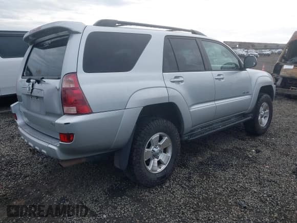 ✅ 2004 Toyota 4Runner SR5 Sport • VIN: JTEBU14R340028677 • Лот: 43348806. Опубликован ранее на IAAI с пробегом 170 275 миль. Бесплатный доступ к архиву аукционных продаж из США и подробный отчёт об истории автомобиля на DreamBid. Изображение 4.